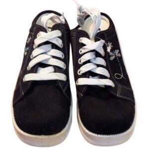 No Boundaries Size 10 Womens Canvas Platform Mules Sneakers Dragonfly Shoes NEW